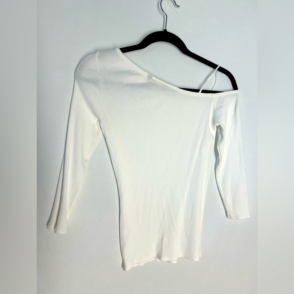 Theory Off-Shoulder Ribbed Top - Picture 3 of 5